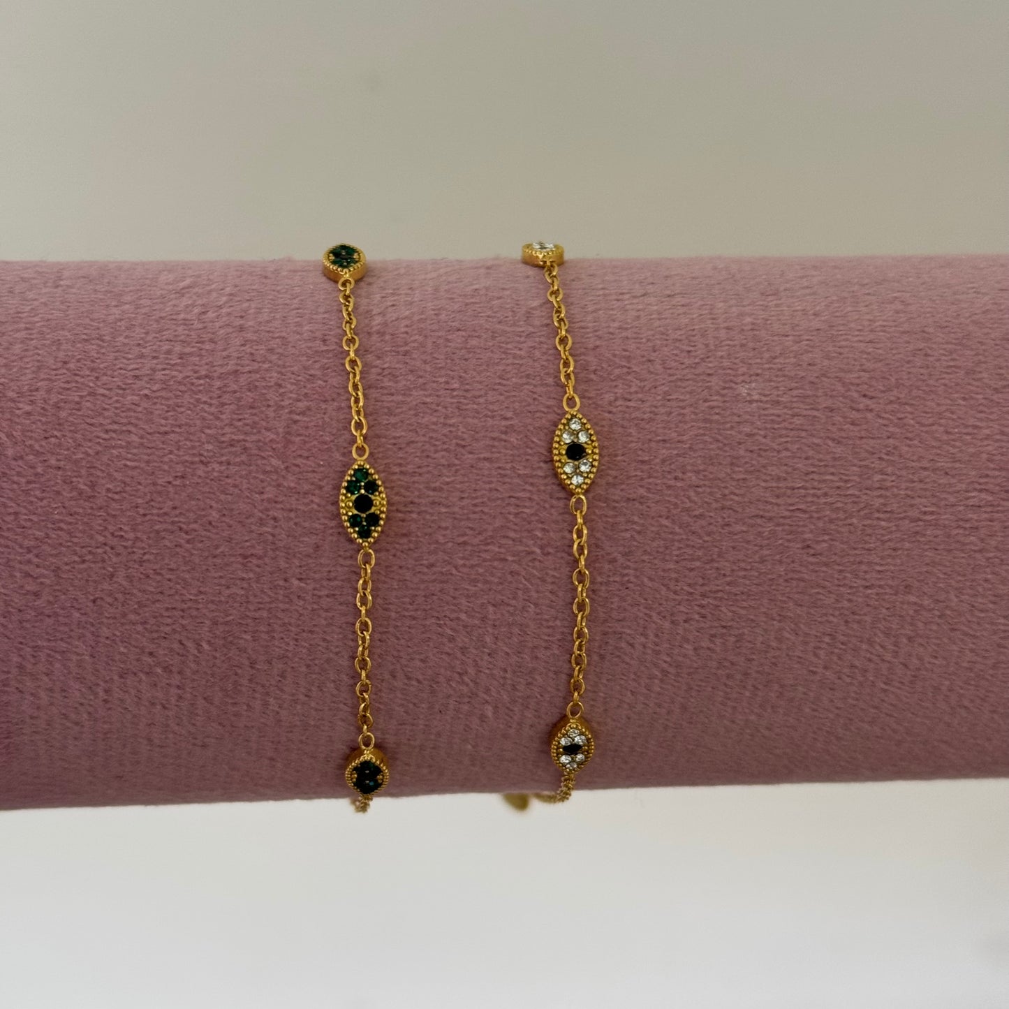 Gaze Bracelet