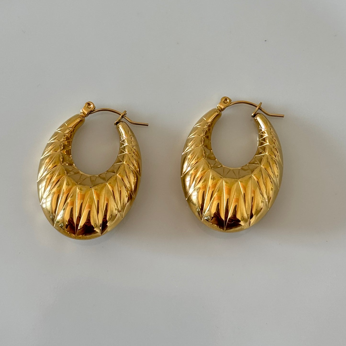 Tyra Hoops