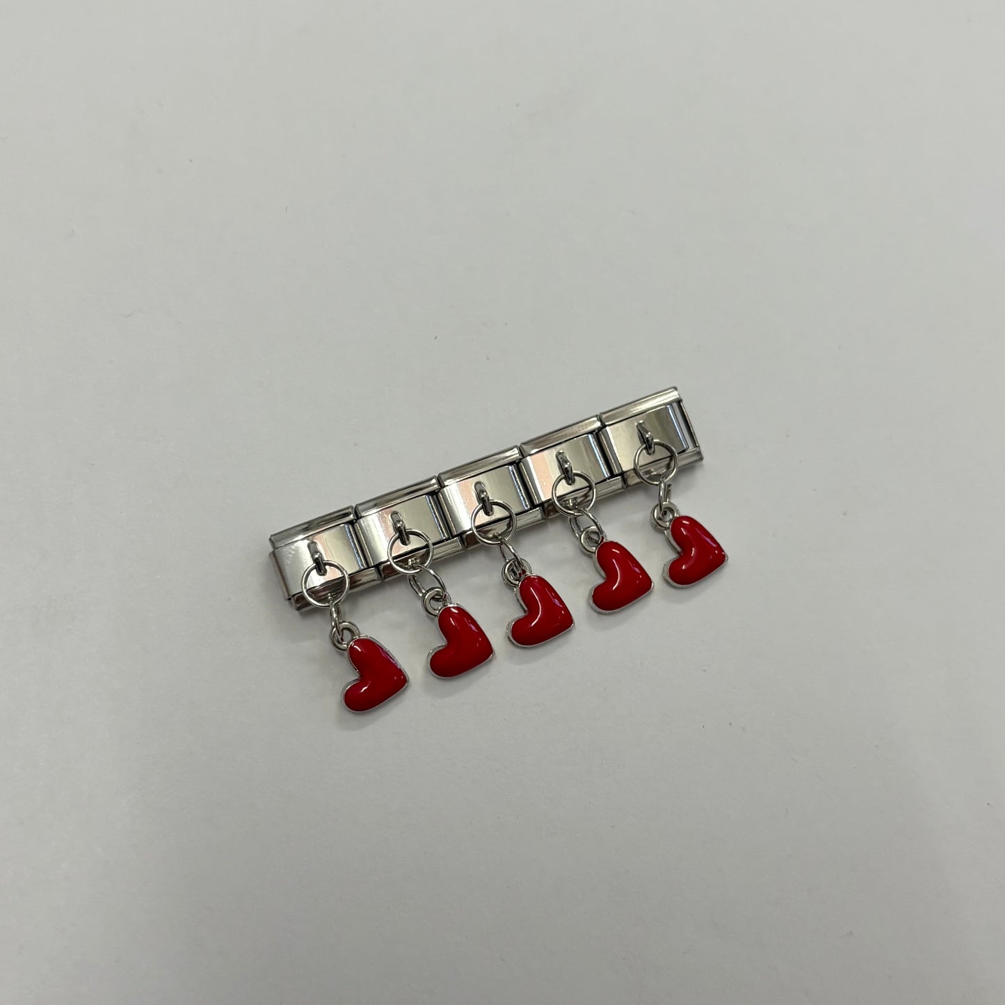 CUTSY HEART HANGING IC