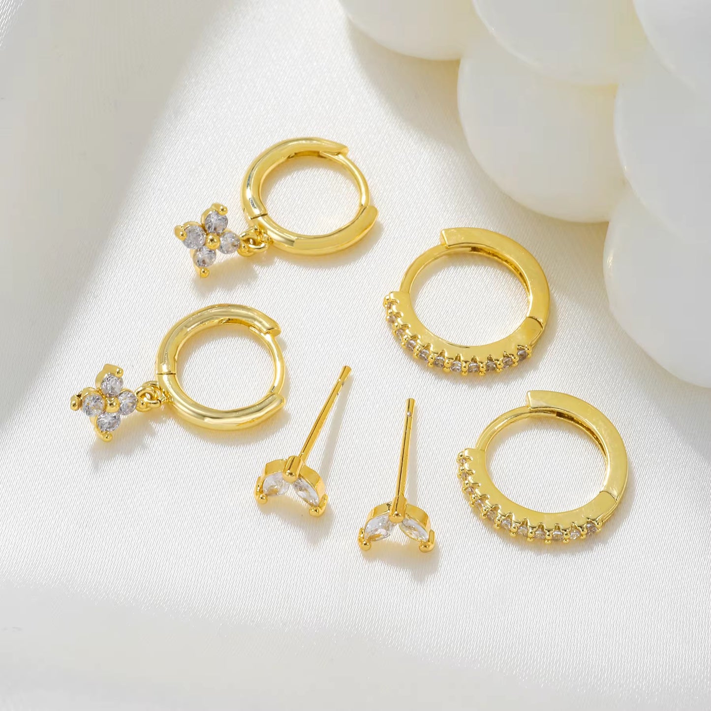 Spark Piercing Set (In pair)