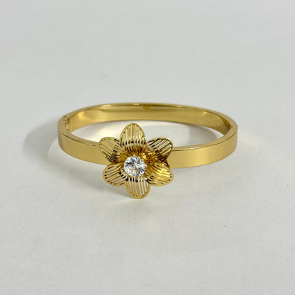 Petal Spark Bracelet (Baby Size)