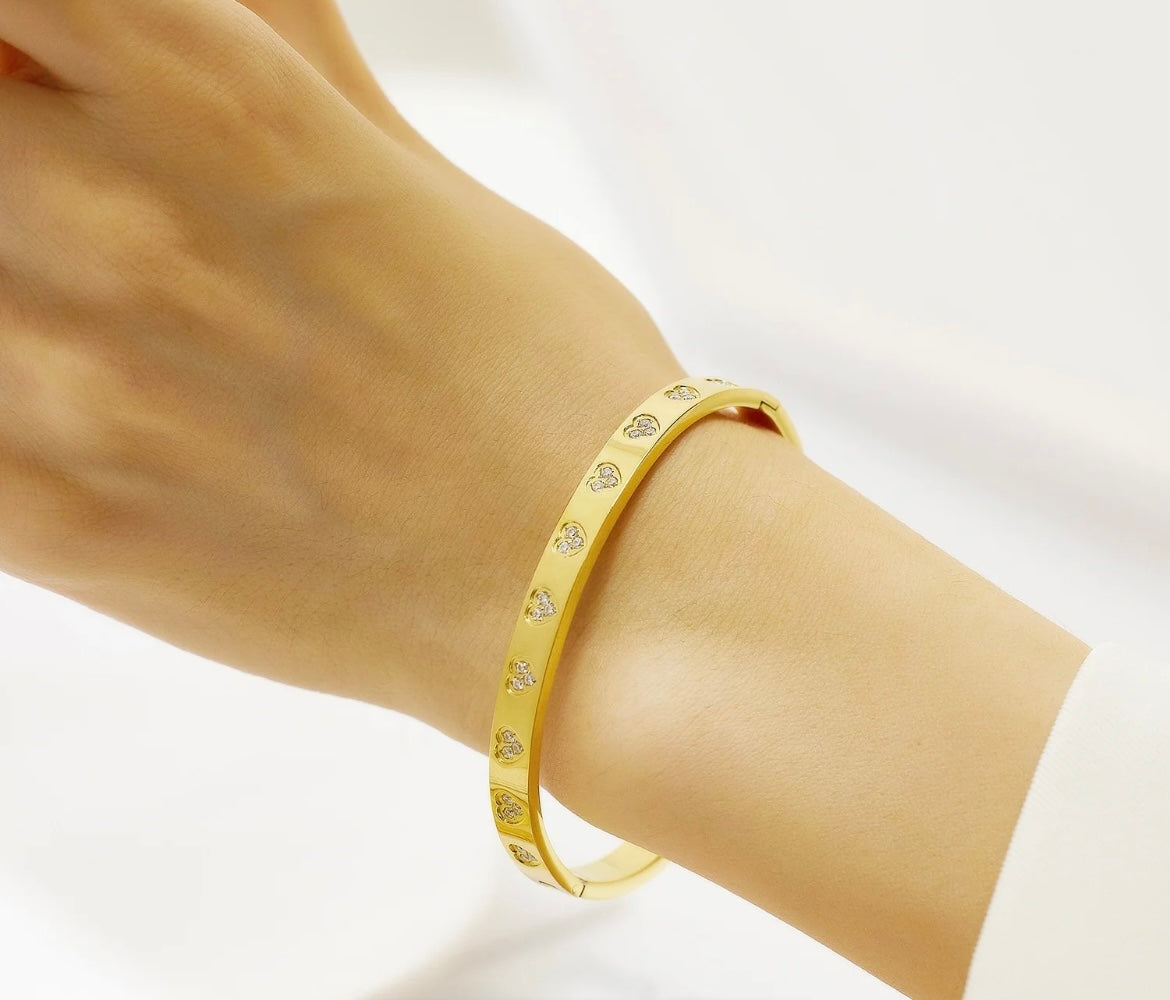 LOVE BRACELET