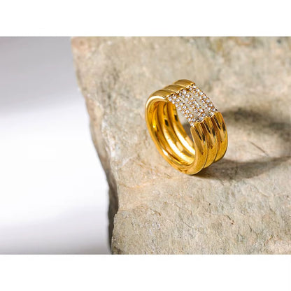Statement Ring