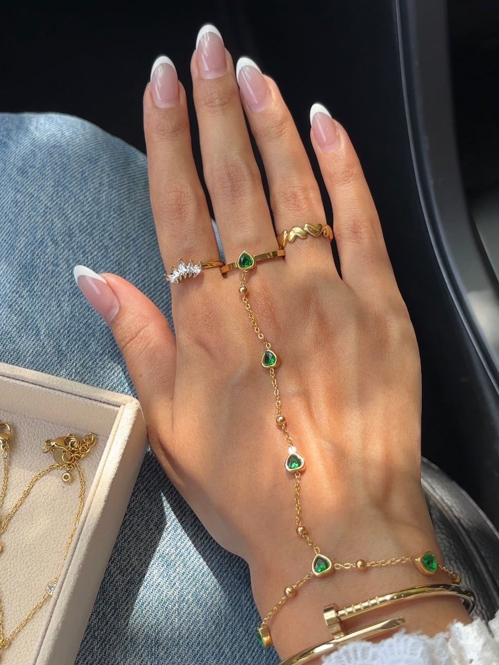 Emerald Love Handchain