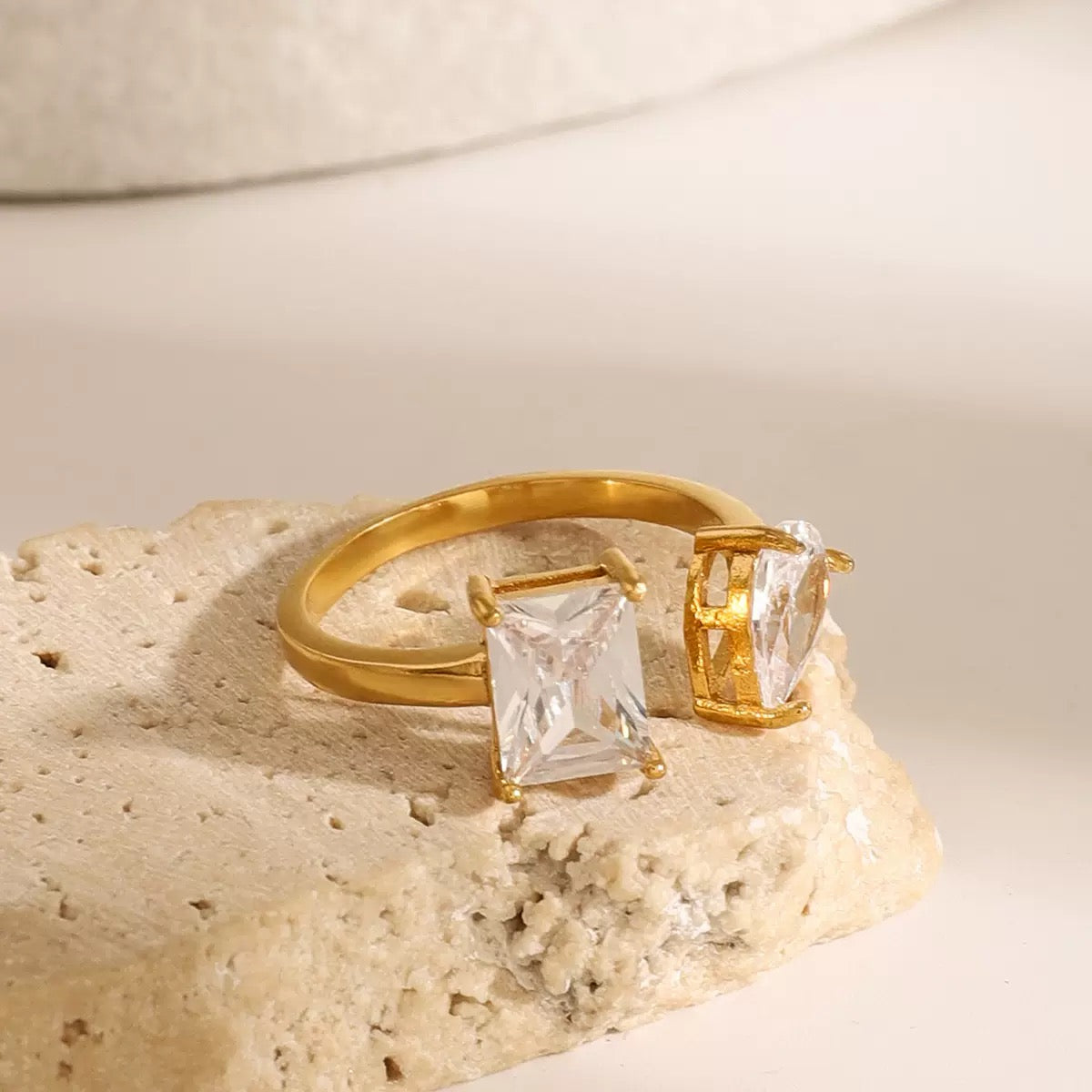 Pear Frame Ring