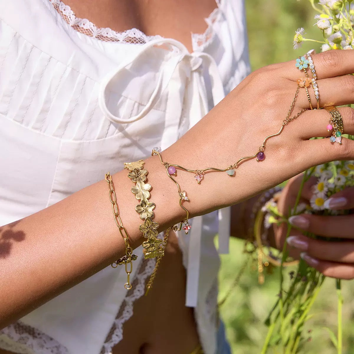 Meadow Handchain