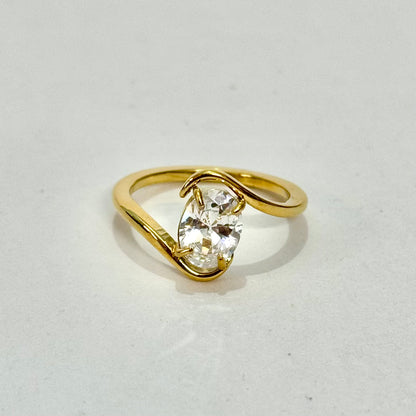 Sway Solitaire Ring