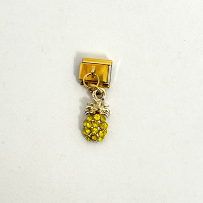 PINEAPPLE HANGING IC