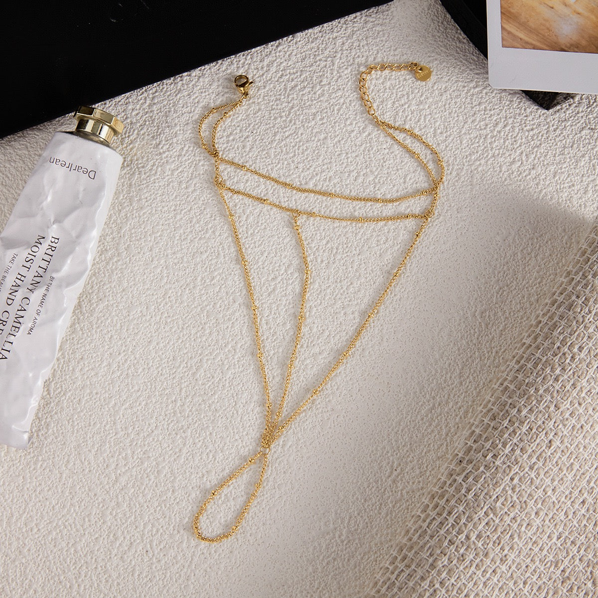 Interlace Handchain