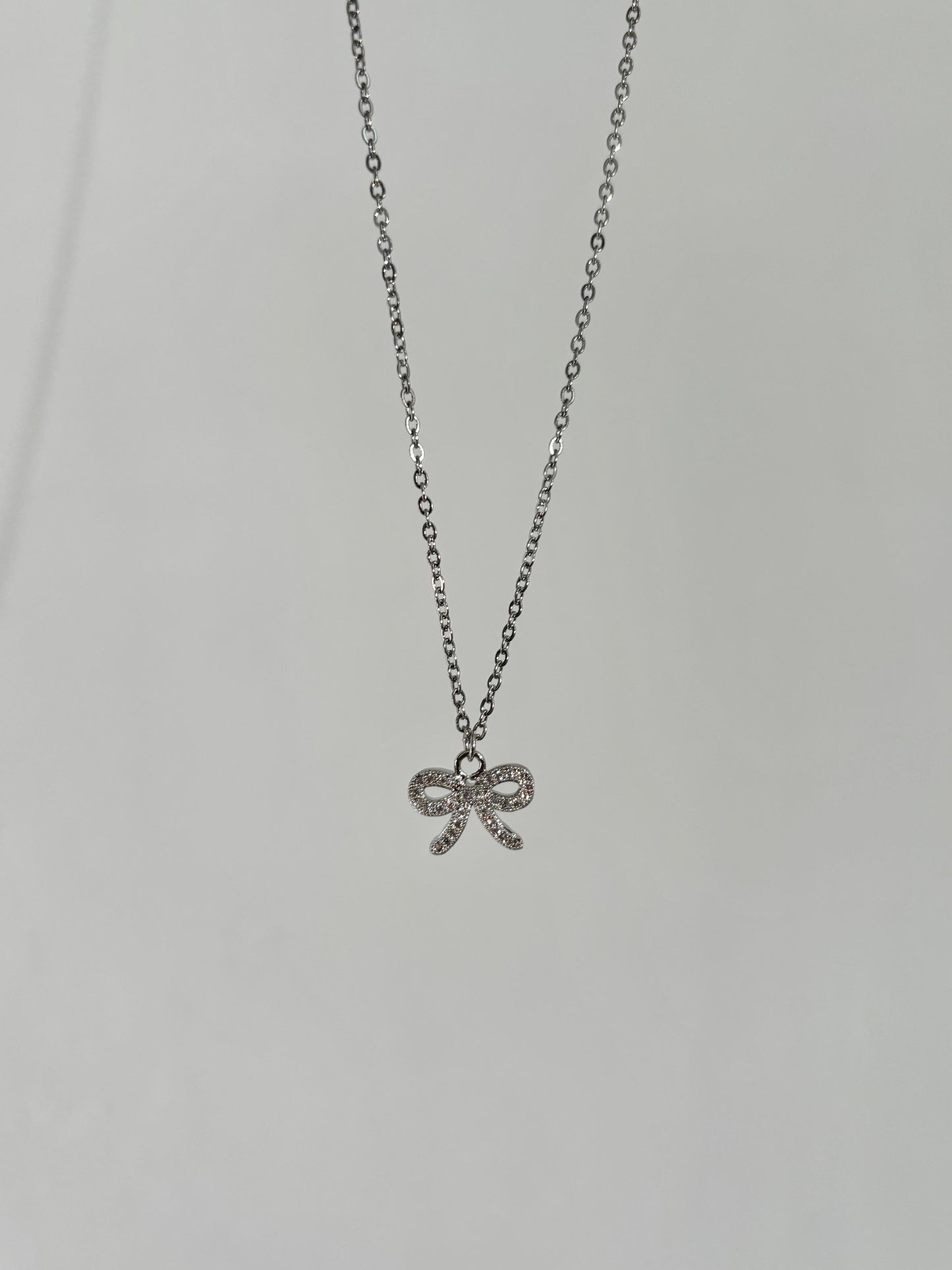 Bow Necklace