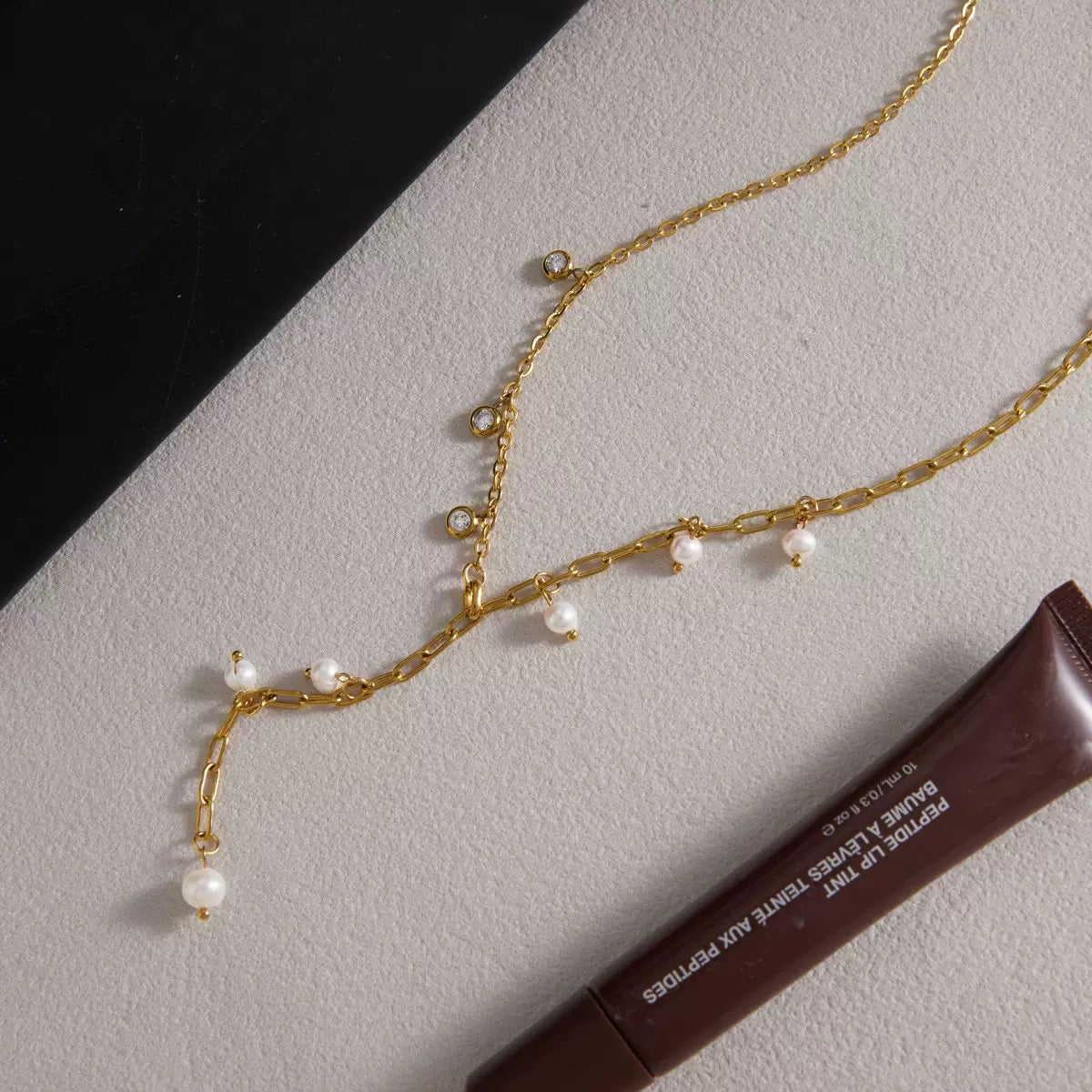 Evelina Y Necklace