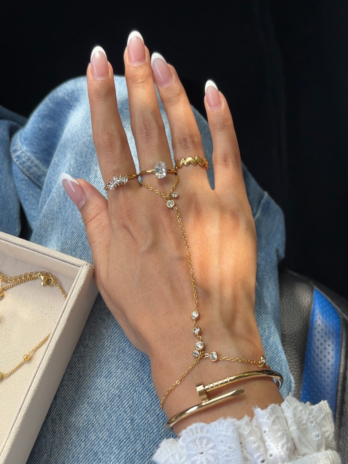 Twinkle Handchain