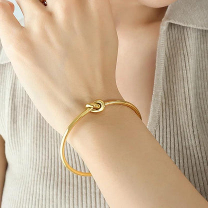 Knot Bracelet