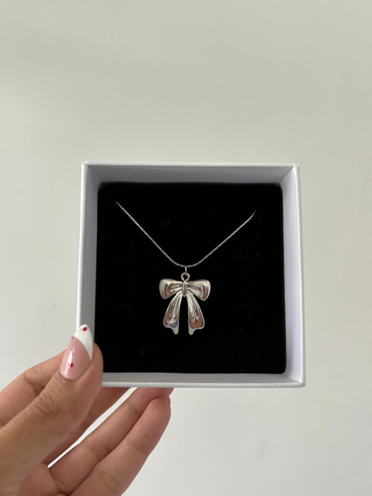 Silver Ribbon Necklace